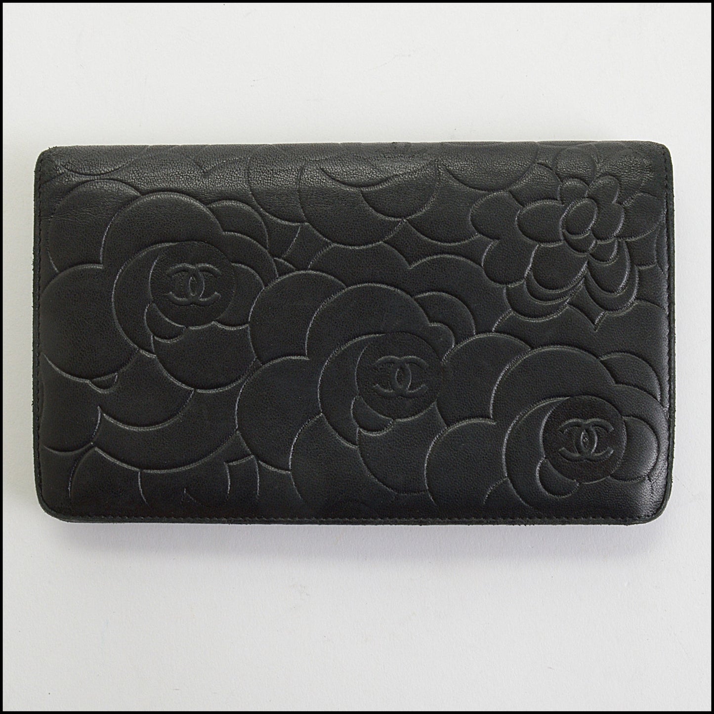 RDC14222 Authentic CHANEL '07 Black Lambskin Camellia Clutch Wallet