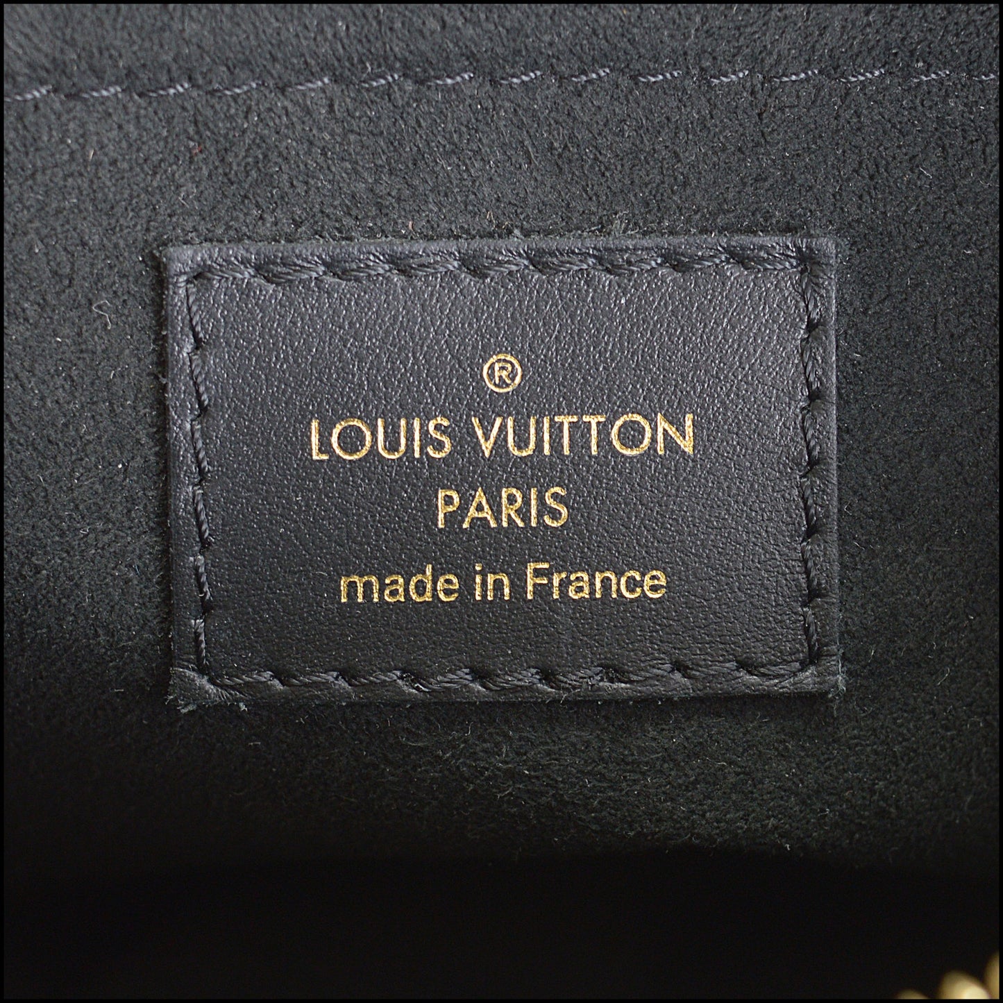 RDC14333 Authentic LOUIS VUITTON '23 Black Leather OnTheGo East West Bag