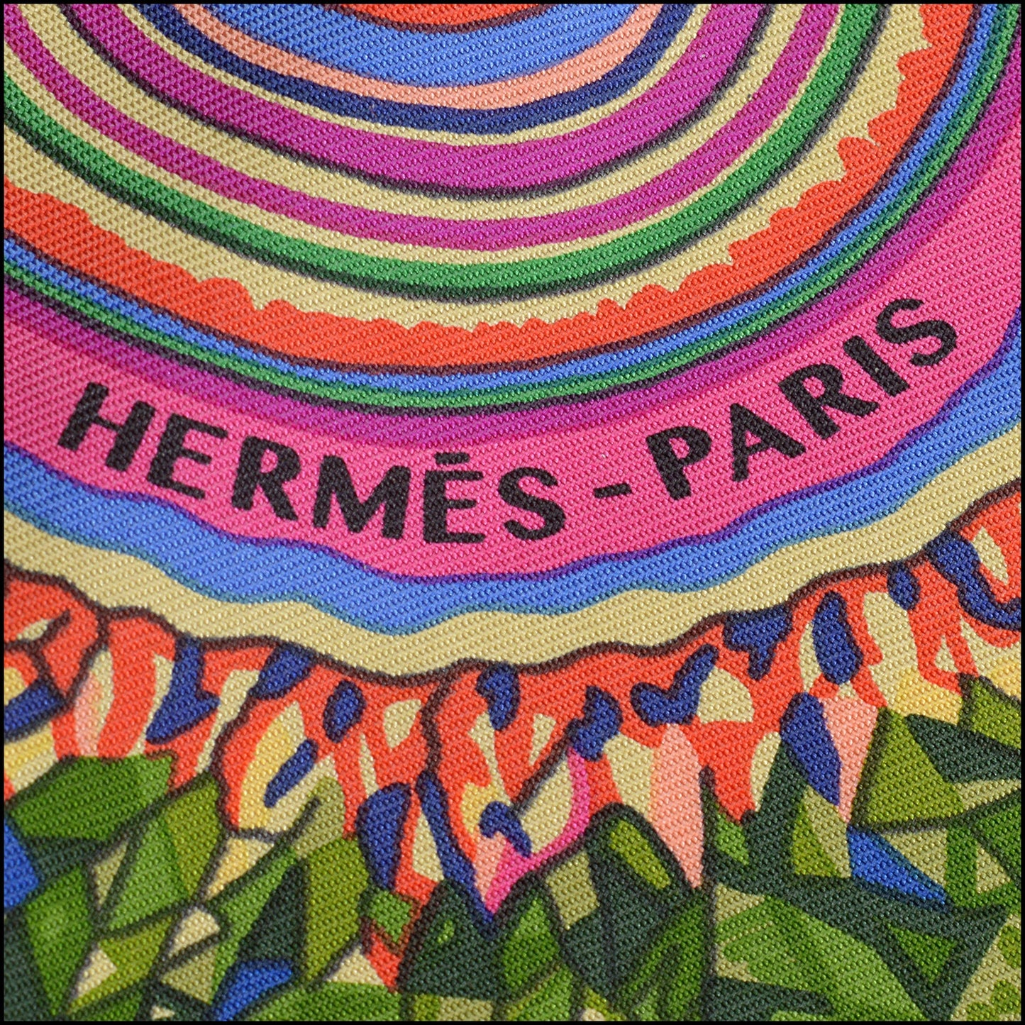 RDC14166 Authentic HERMES Pink/Purple Pierres et Cristaux Geodes 90cm Silk Scarf