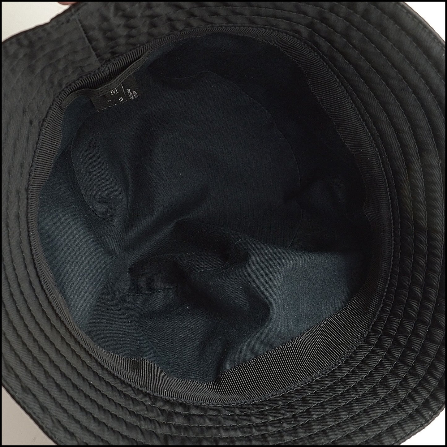 RDC14023 Authentic PRADA Black Nylon Logo Bucket Hat Size M