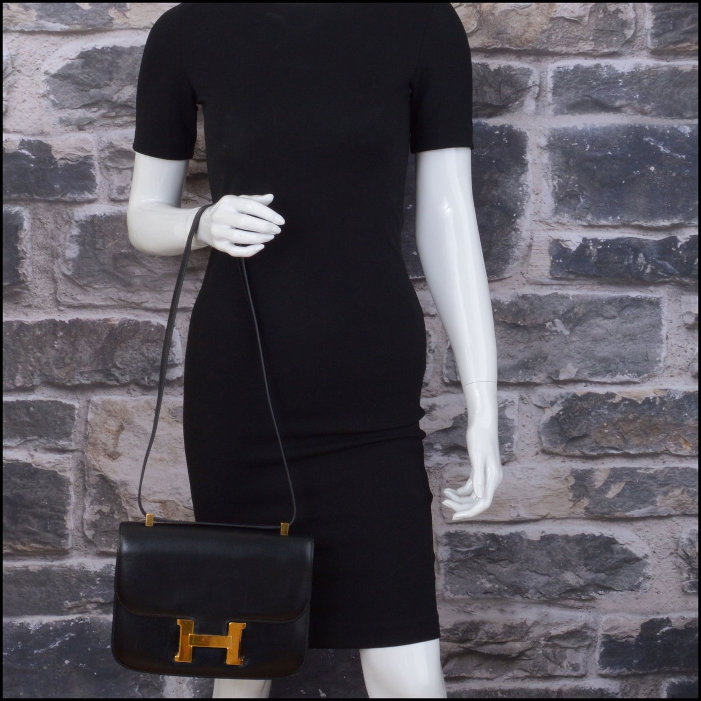 RDC13965 Authentic HERMES Vintage 1960's Black Box Leather Constance 24 Bag