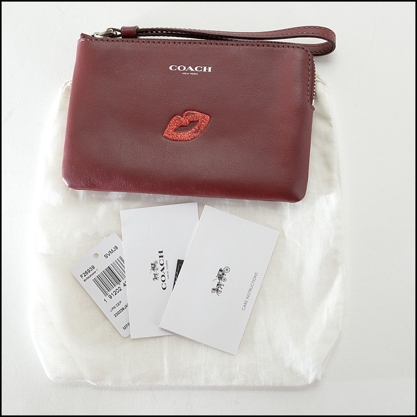 RDC13855 Authentic COACH Maroon Leather Lips Zip Pouch