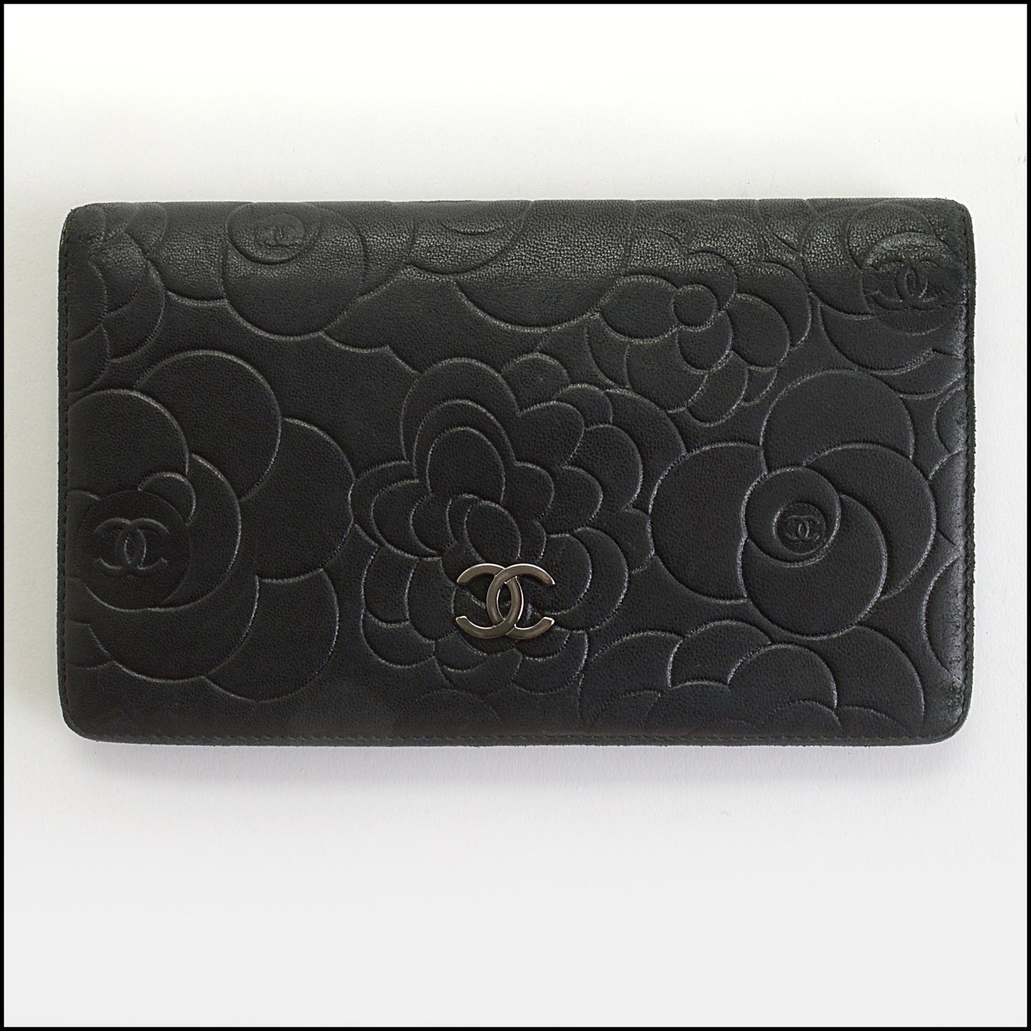 RDC14222 Authentic CHANEL '07 Black Lambskin Camellia Clutch Wallet